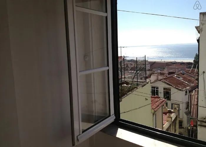 Cozy River View Alfama *